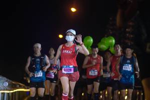 BIB: 4261, 44128, 4215
                            <button type="button" onclick="openModal(18285025)" class="btn btn-primary btn-sm float-right btn-popup" data-toggle="modal" data-target=".modal-high-quality">
                        <i class="fas fa-shopping-cart"></i> Add to Cart
                    </button>
                                            <button type="button" onclick="isThisMe(18285025, true)" class="btn btn-success btn-sm float-right btn-popup btn-isme hidden" data-toggle="tooltip" data-placement="bottom" title="นี่คือรูปของคุณใช่ไหม คลิกที่นี่เพื่อเอาเข้าอัลบั้ม">
                        <i class="fas fa-plus"></i> Add to album
                    </button>
                    <button type="button" onclick="isThisMe(18285025, false)" class="btn btn-warning btn-sm float-right btn-popup btn-isnotme hidden">
                        <i class="fas fa-ban"></i> Remove from album
                    </button>